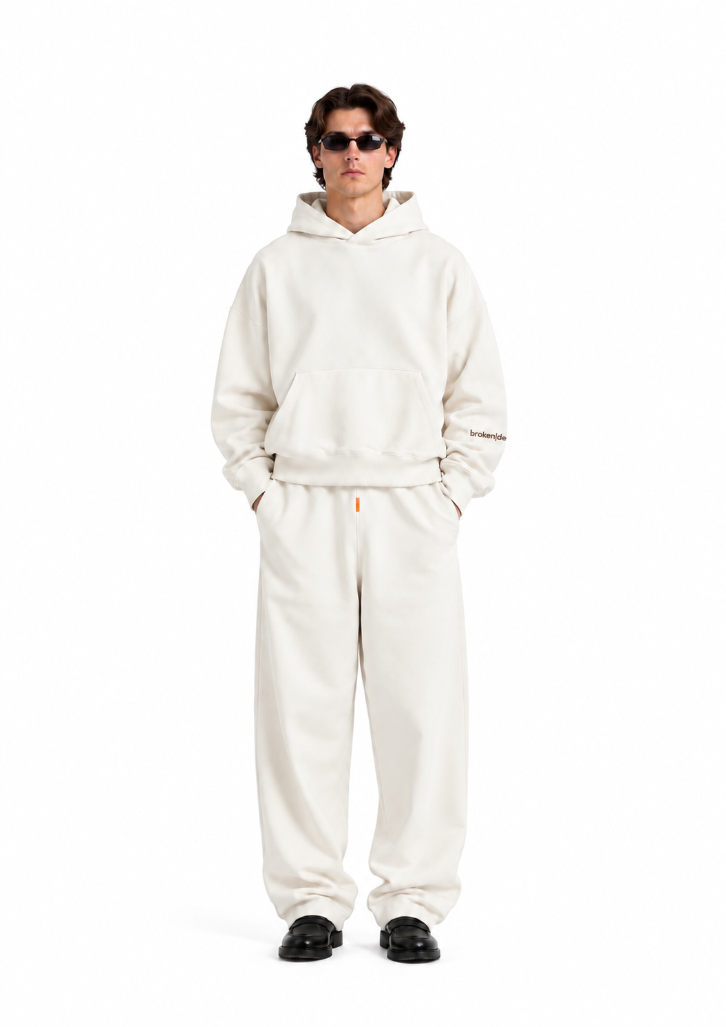 CLASSIC BAGGY SWEATPANTS