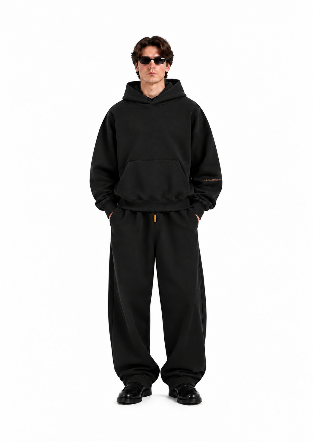 CLASSIC BAGGY SWEATPANTS